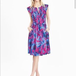 Banana Republic Floral knee length Dress 6 pockets